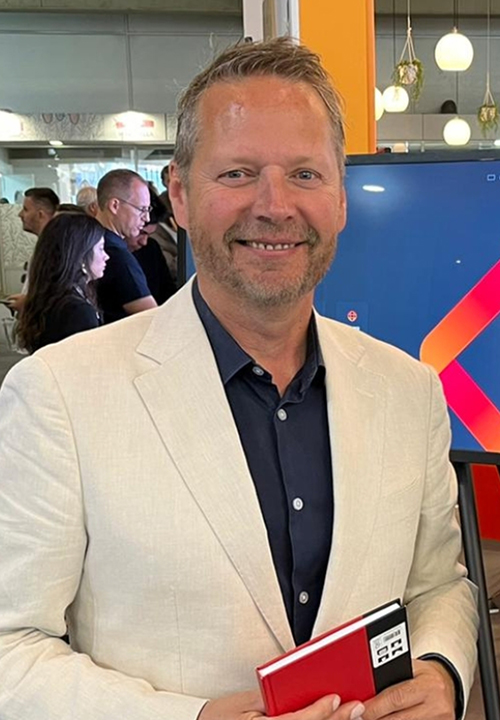 Stef Hoogeveen van LMS Distributions. 